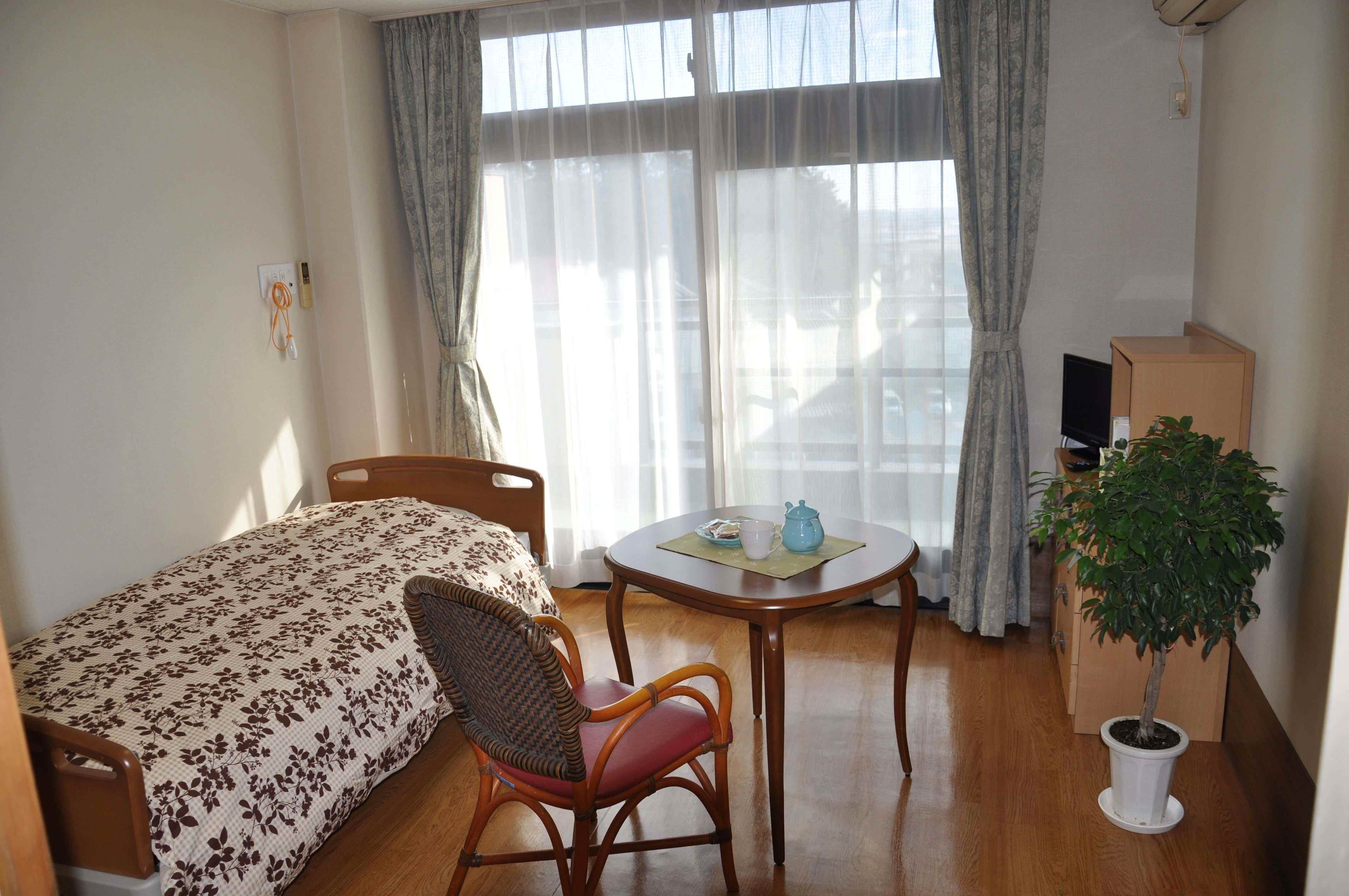 ケアハウス鳥の里